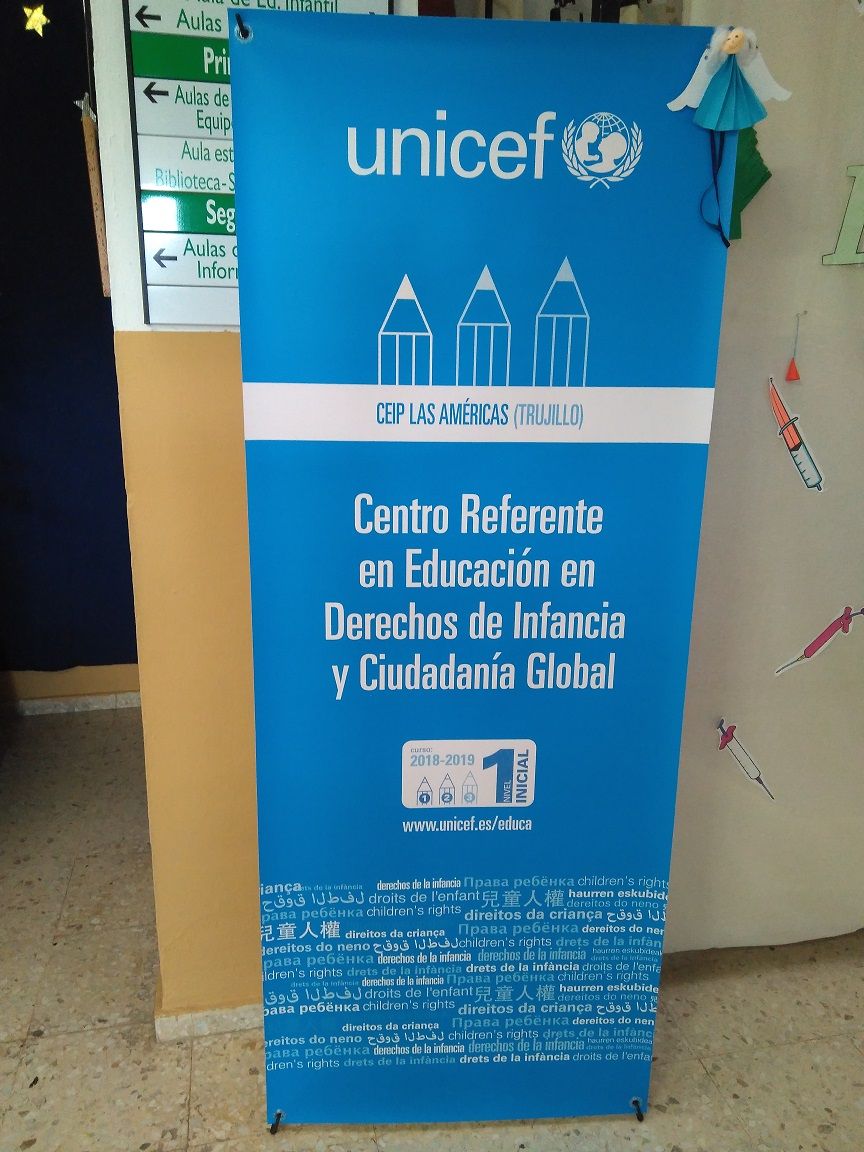 Cartel UNICEF reducido